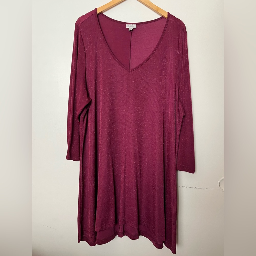 AVENUE BURGUNDY METALLIC TUNIC TOP